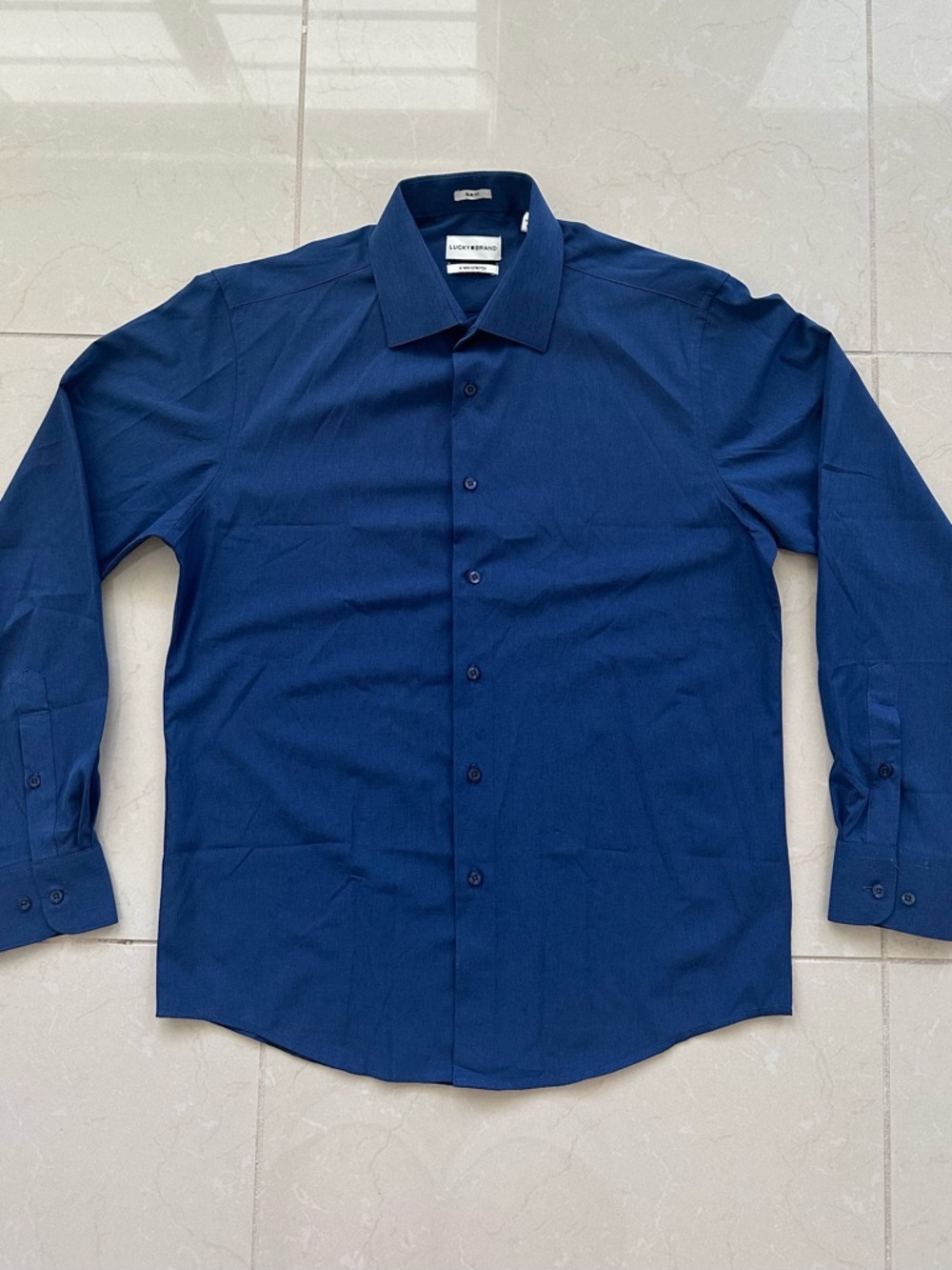 Lucky Brand Men’s Size M 15-15-1/2 32/33 Button Up Slim Fit 4 Way Stretch Blue